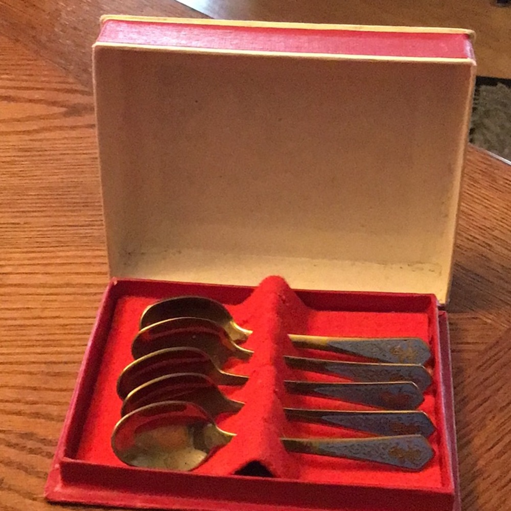 Vintage gold plated coffee/ tea spoons